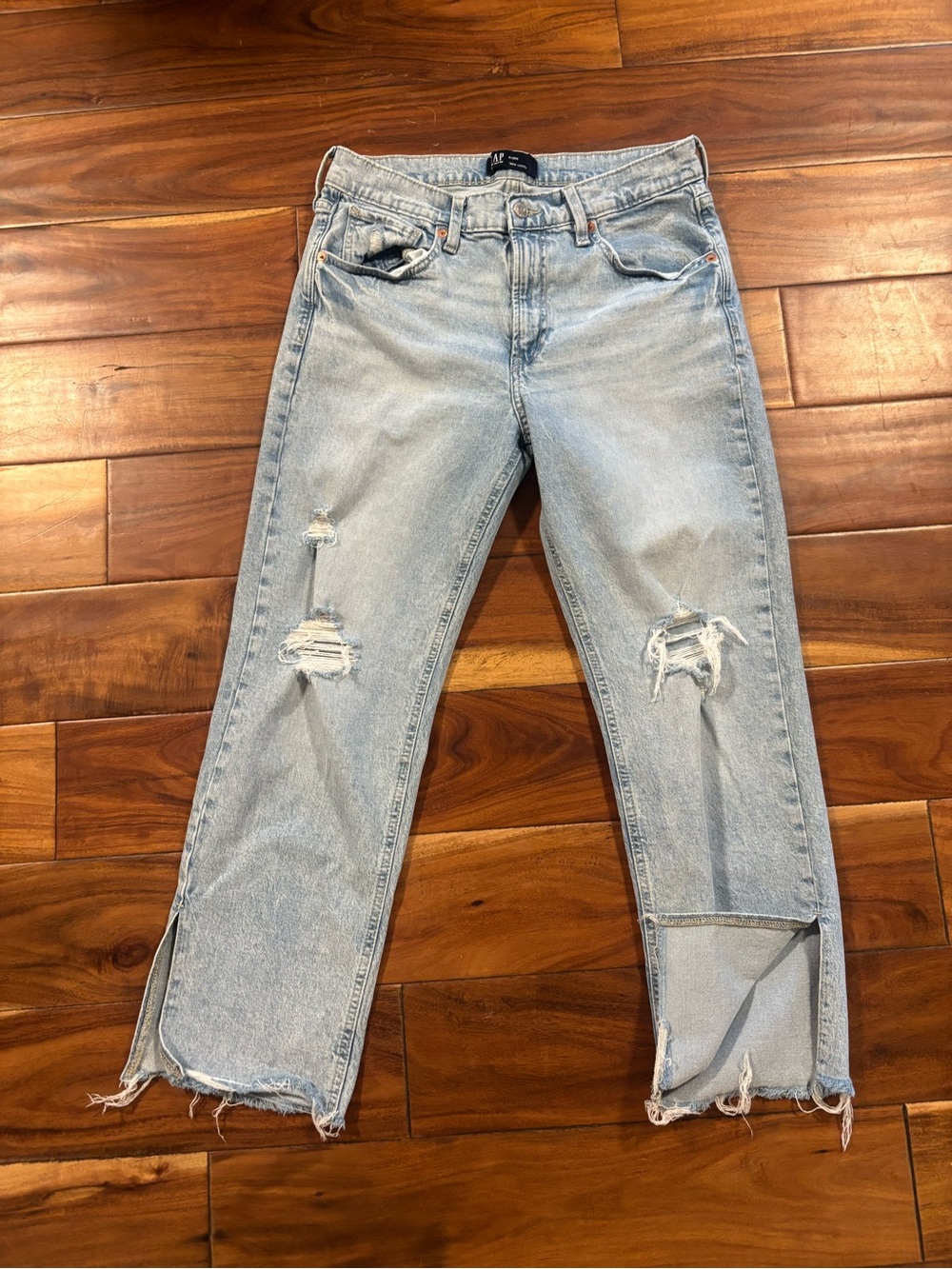 GAP ‘90’s Loose Light Blue Distressed Straight Leg Jeans